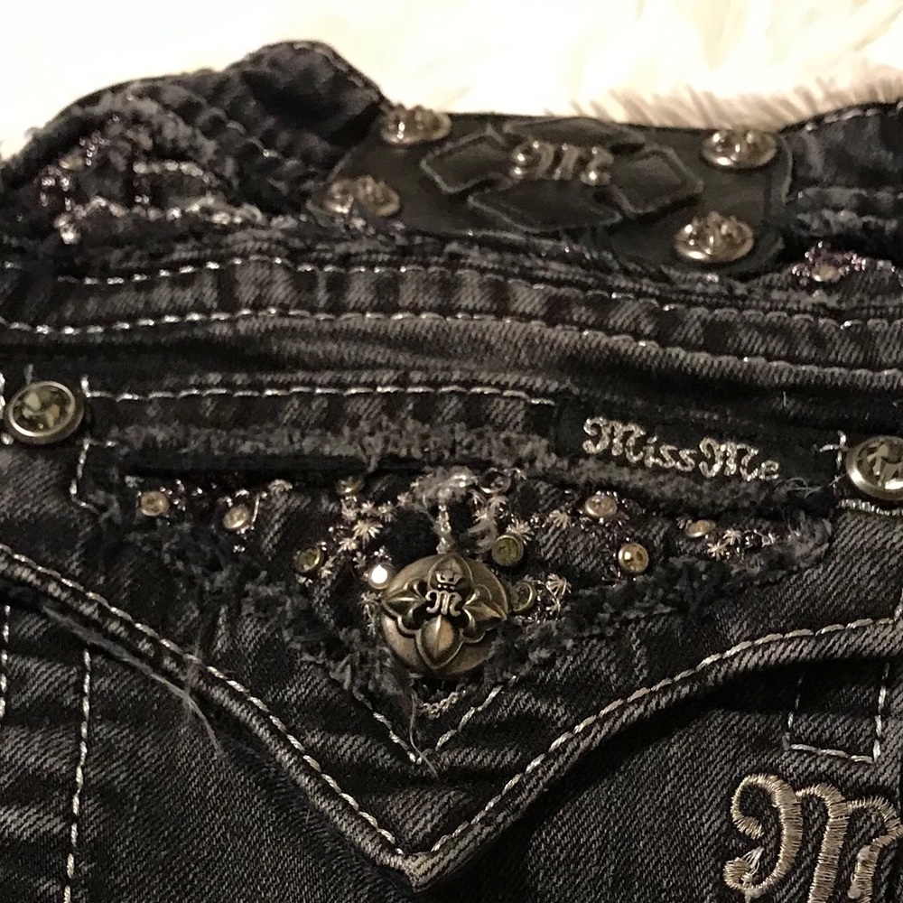 ⚜️🎄👖Miss Me Jean, Black, 27